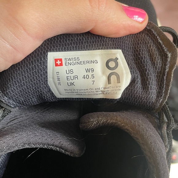 On Running Cloud Nova Black and White Athletic Shoes - Picture 7 of 8